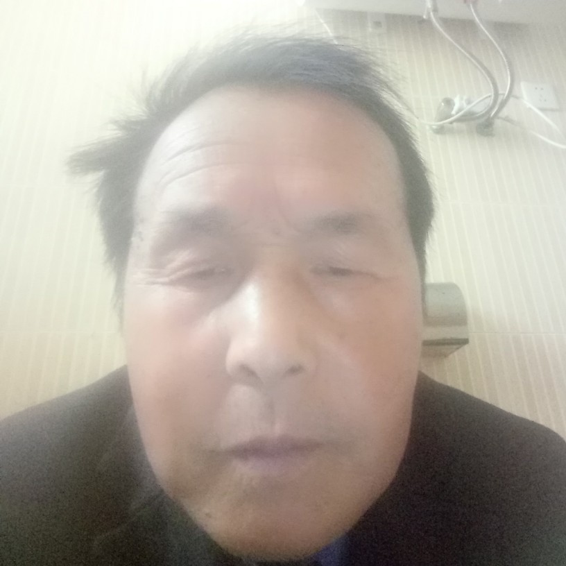 崖悔恬静的照片