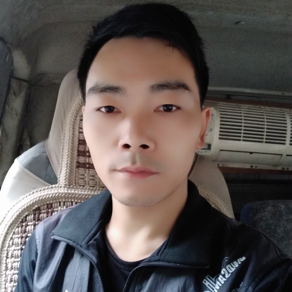 合适笑流影的照片