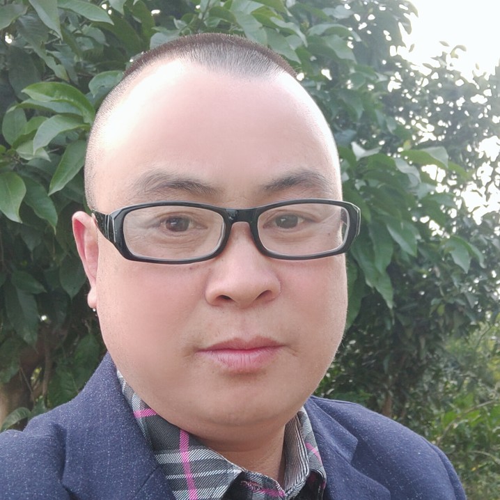 善待女人的照片