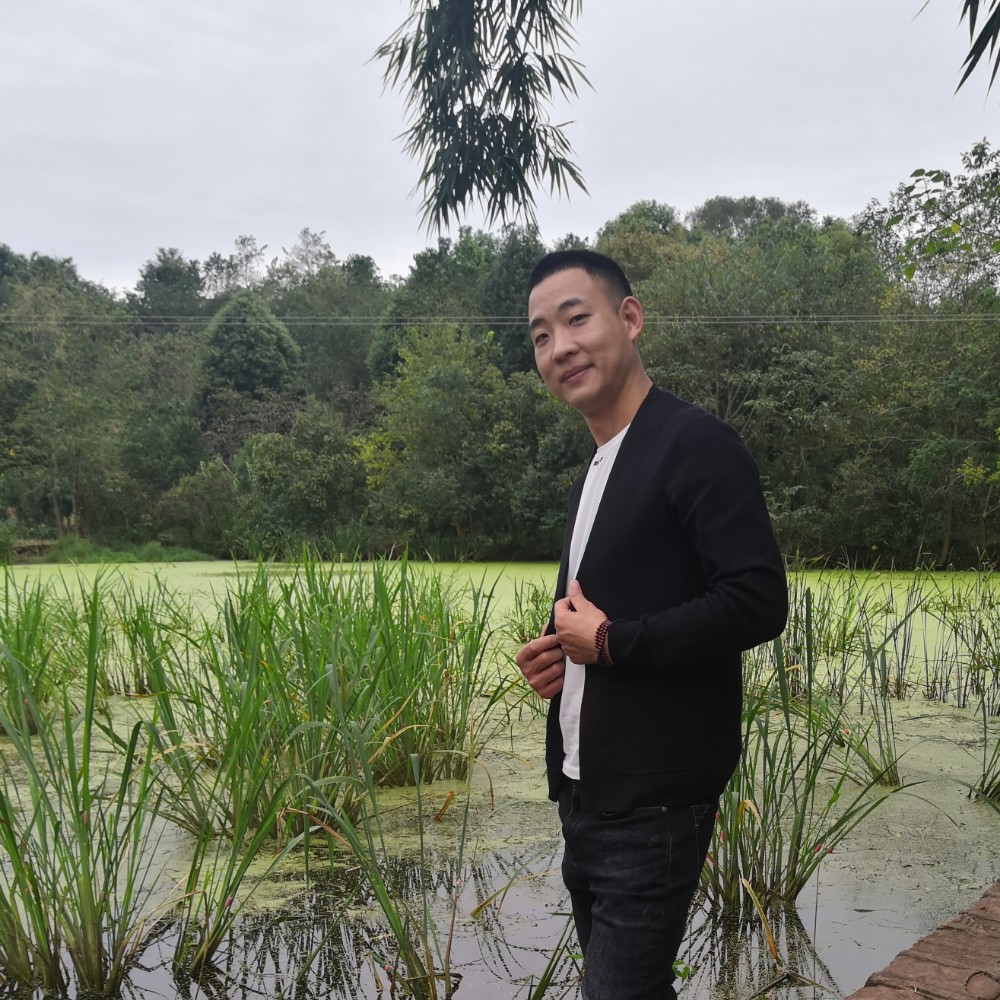 微笑幸福小凡凡的照片