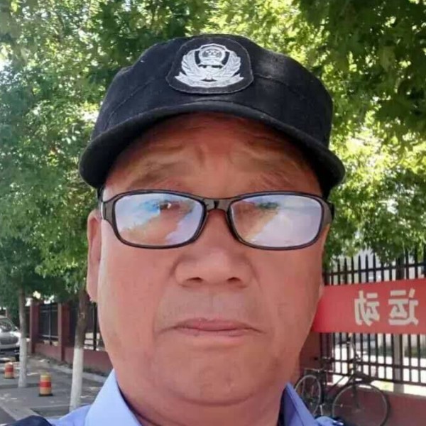 唇彩拾忆靓丽的照片