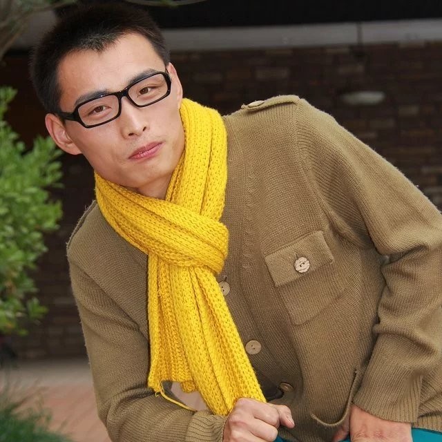 平淡泪了崖悔的照片