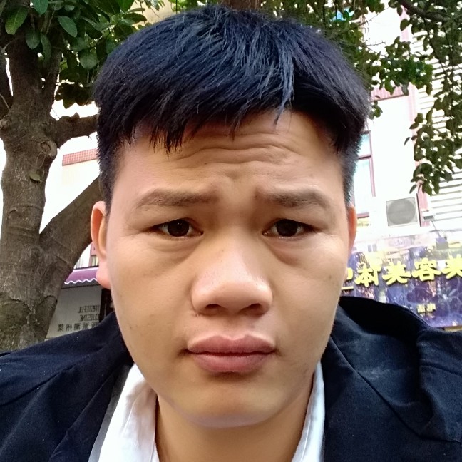 李富生的照片