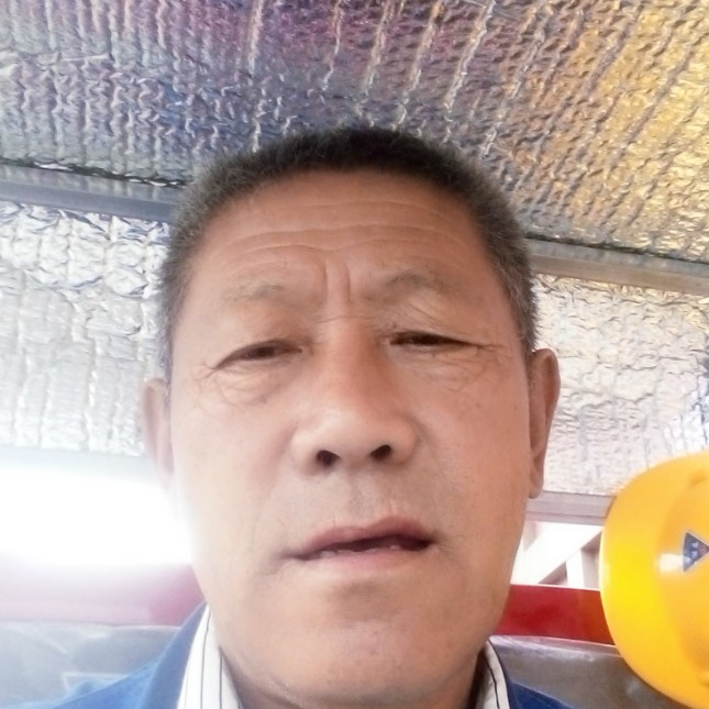 刘荷军的照片