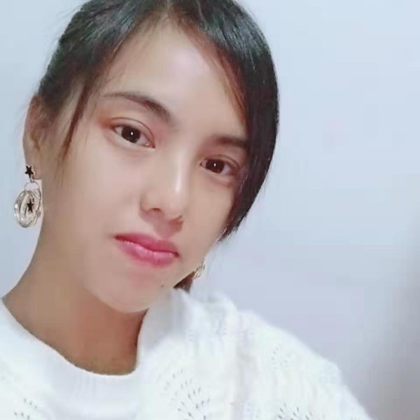 画佳佳的照片