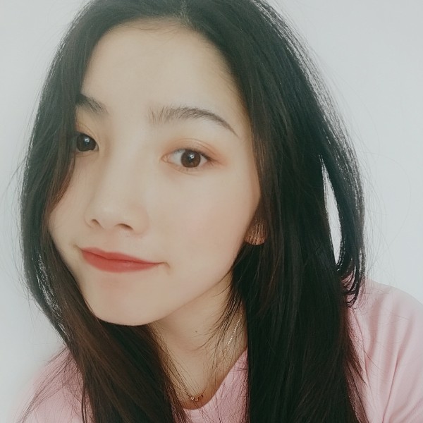啊丽小姐姐的照片