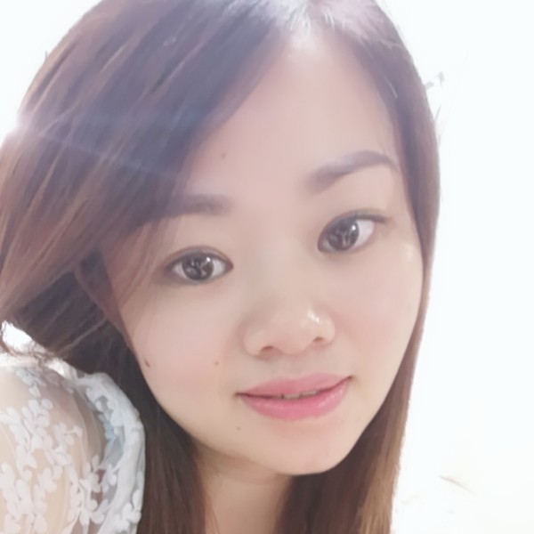 L容的照片
