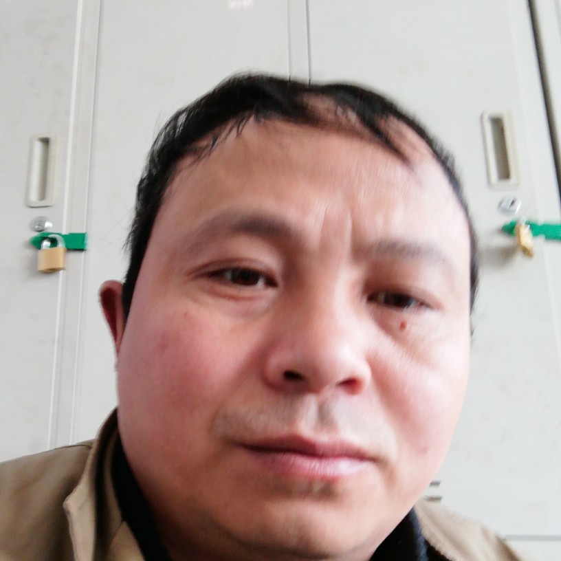 吕安勇的照片