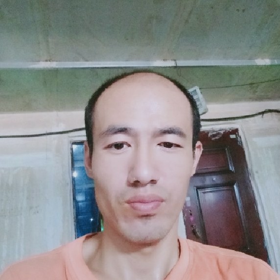 等在有缘人的照片