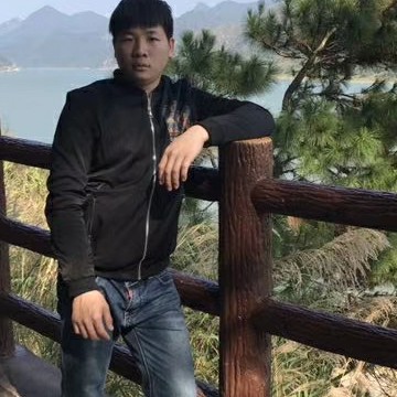 邓子鹏的照片