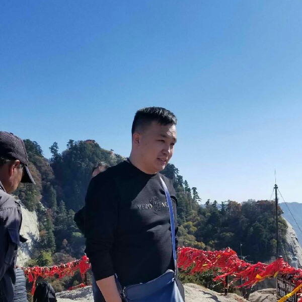 传统秋月的照片