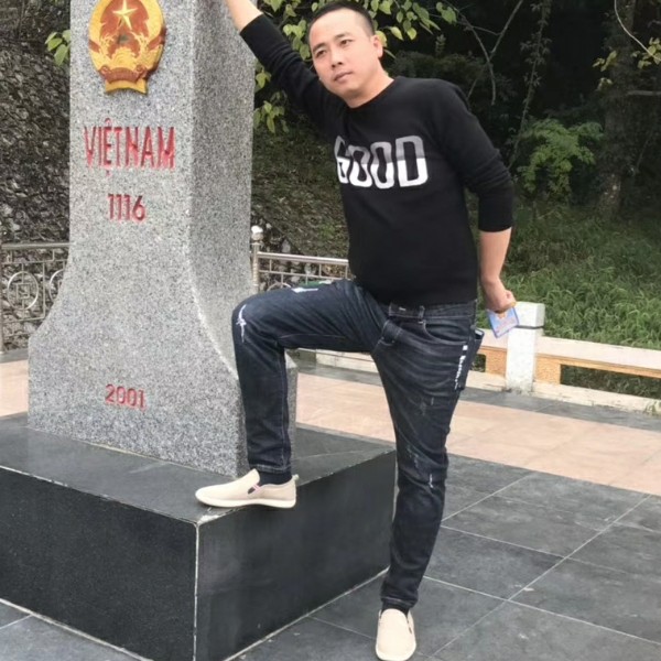 钢铁侠泪了孤独的照片