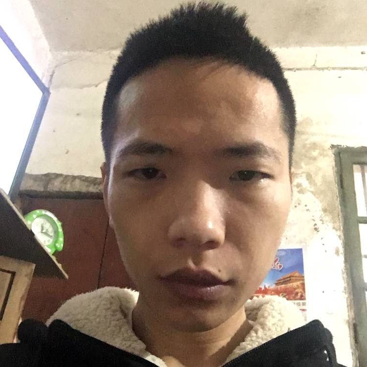 家里有个捣蛋鬼的照片