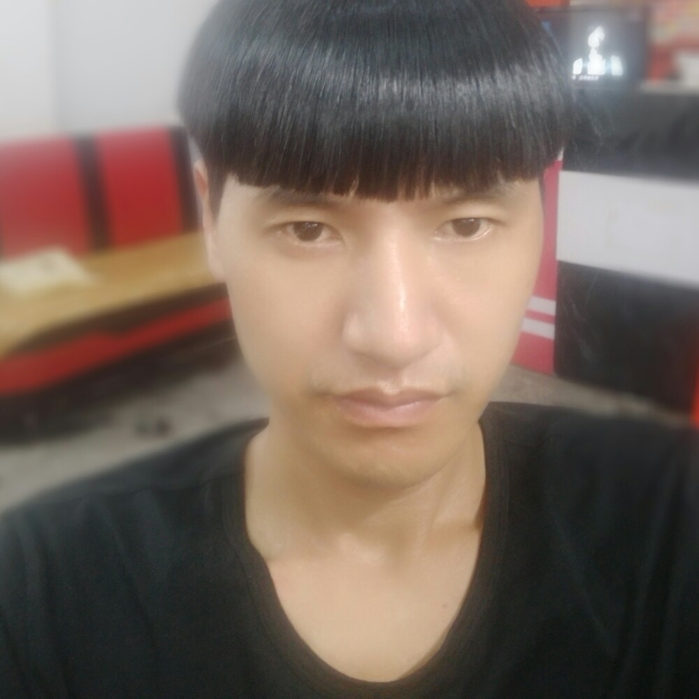 依依不舍。的照片
