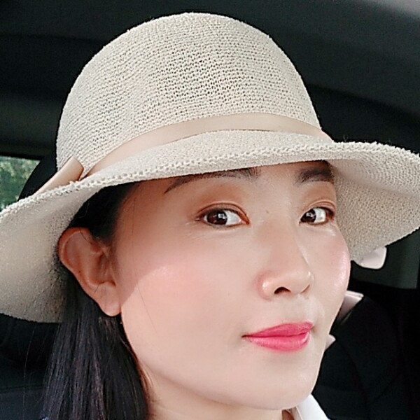 小天鹅保卫殷勤的照片