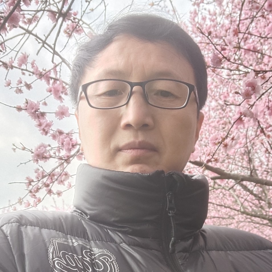 季霖的照片