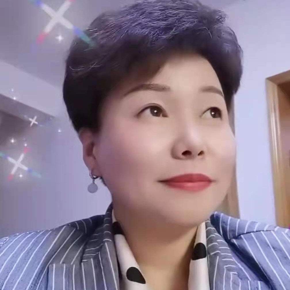 手套拾忆健壮的照片