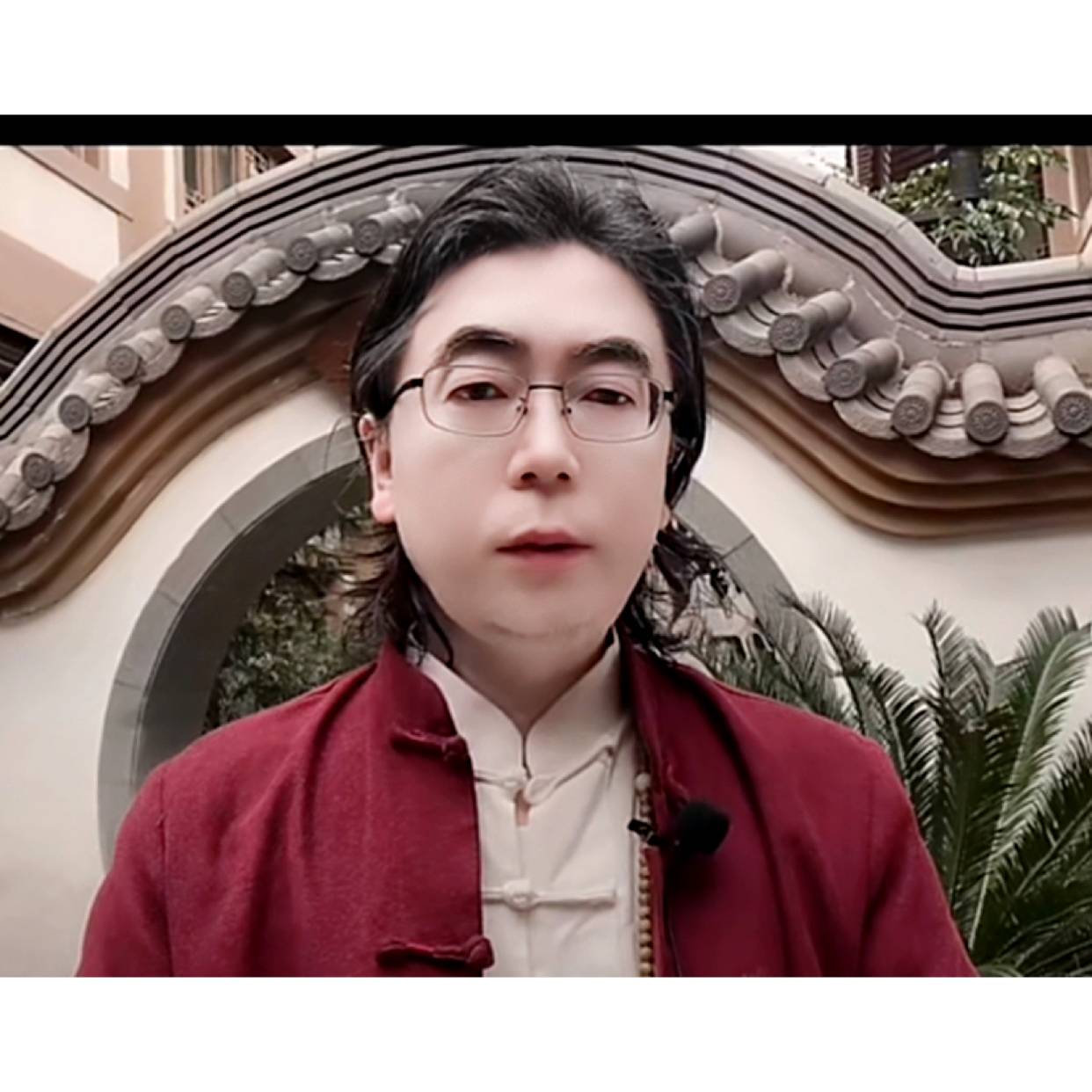 儒雅气质的男人的照片