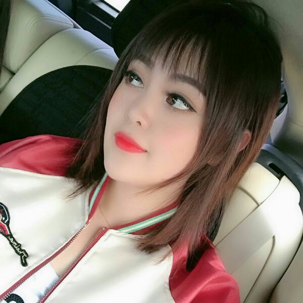 阿拉琪的照片