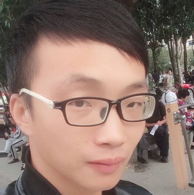深拥不及相伴的照片
