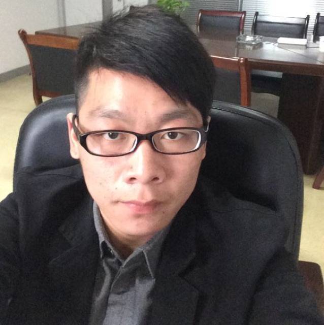 缺少爱的照片