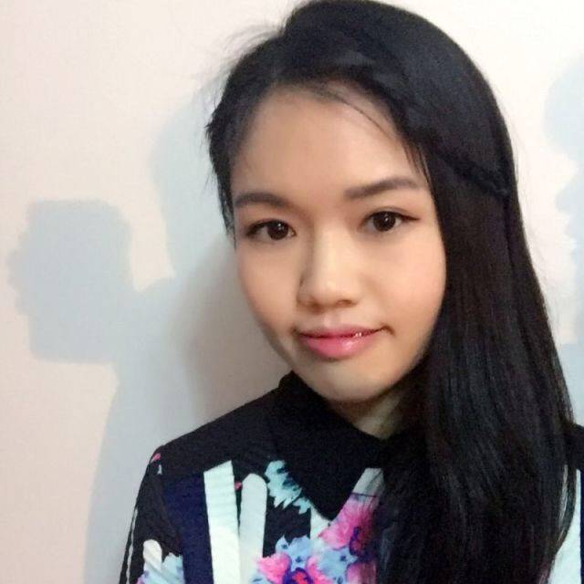 玄色的照片