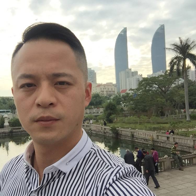 林灿的照片