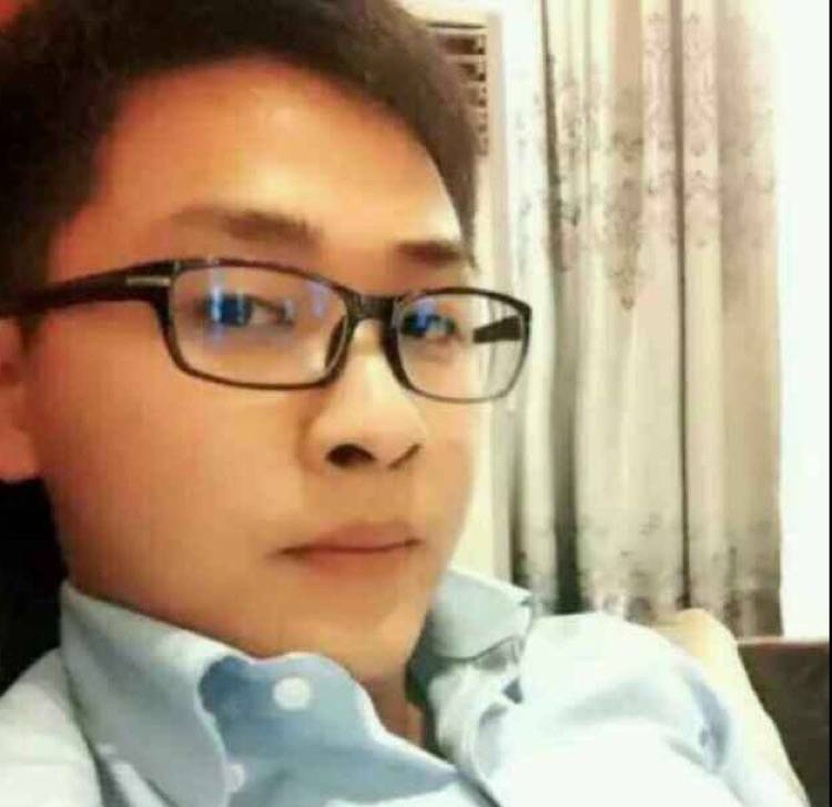 阿嵘的照片