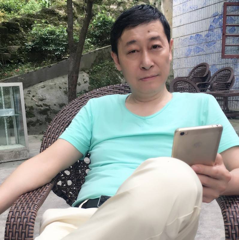阳光一生的照片