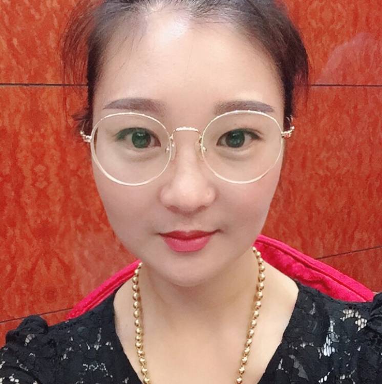 朴纯的照片