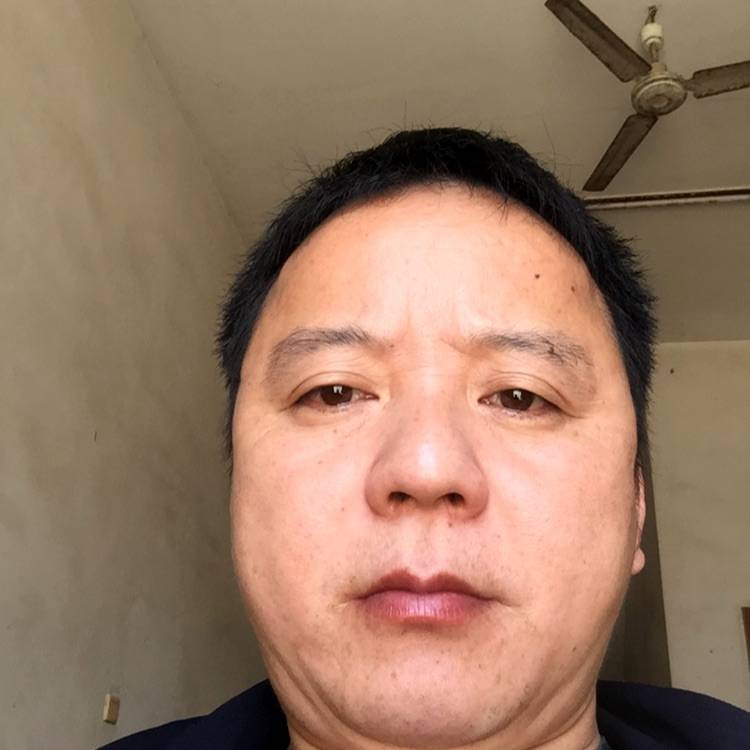马愽士的照片