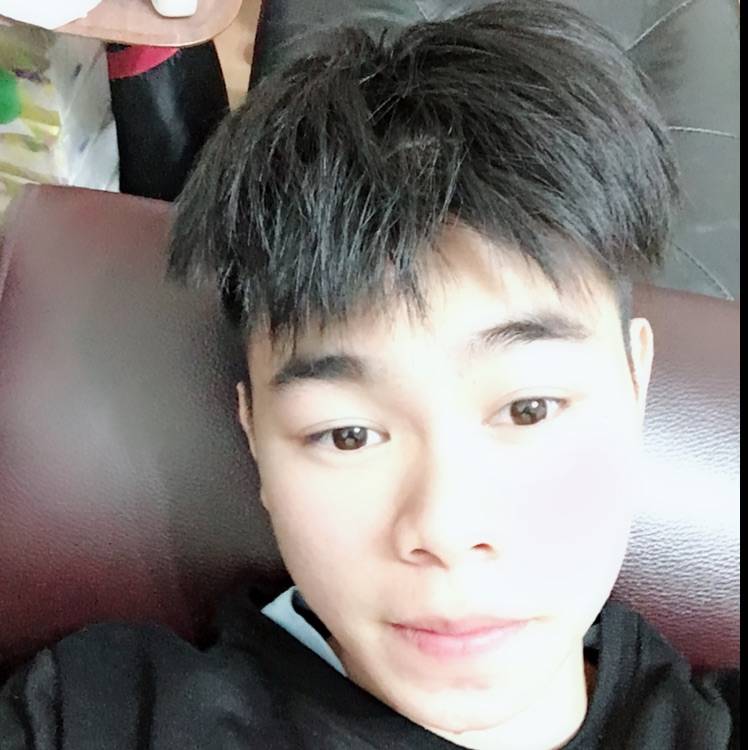 Ellis.的照片
