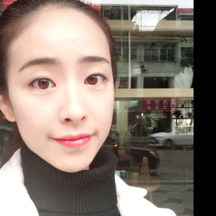 小橙浅的照片