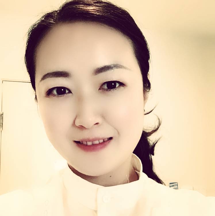 斯里兰卡红宝石的照片