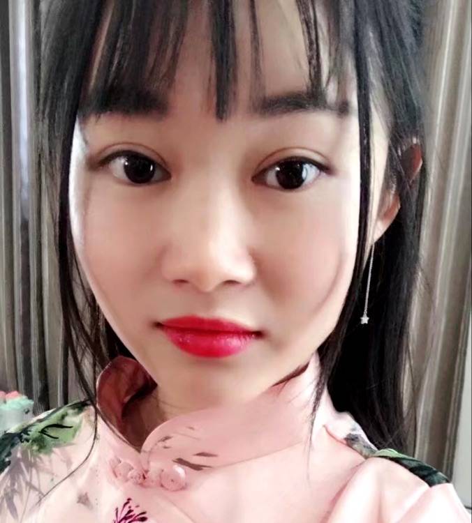一只小蜜蜂呀的照片