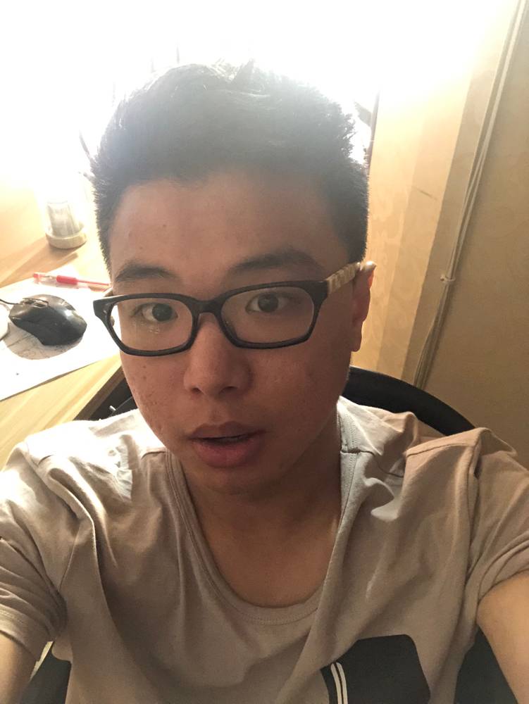 夏凌洛的照片