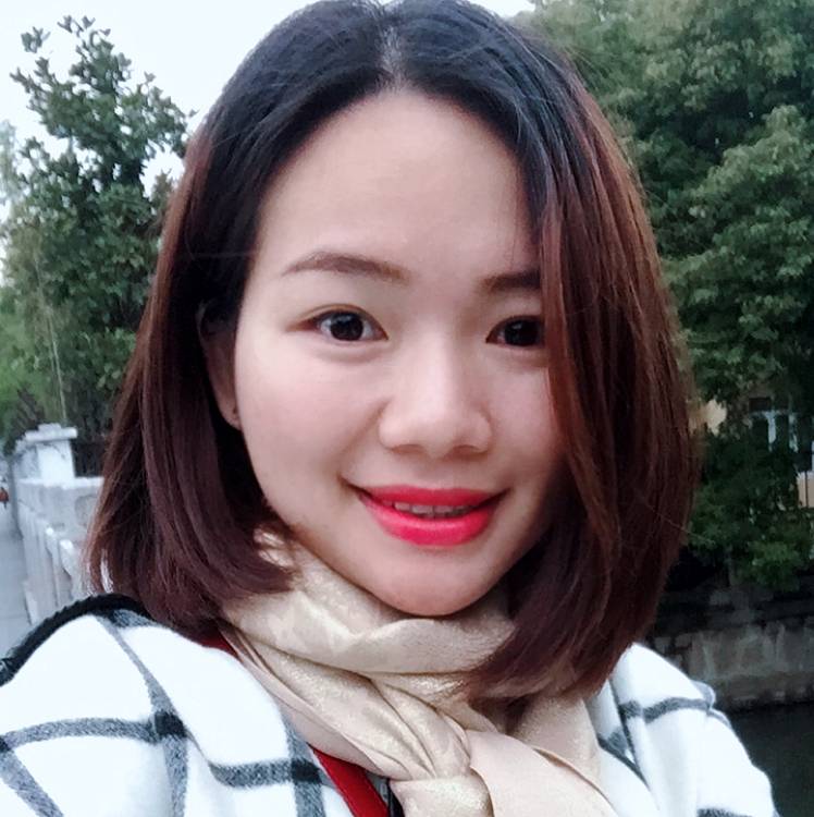 古女子的照片