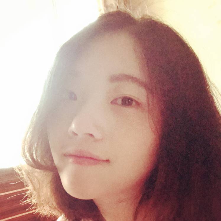 红扑扑的小脸的照片