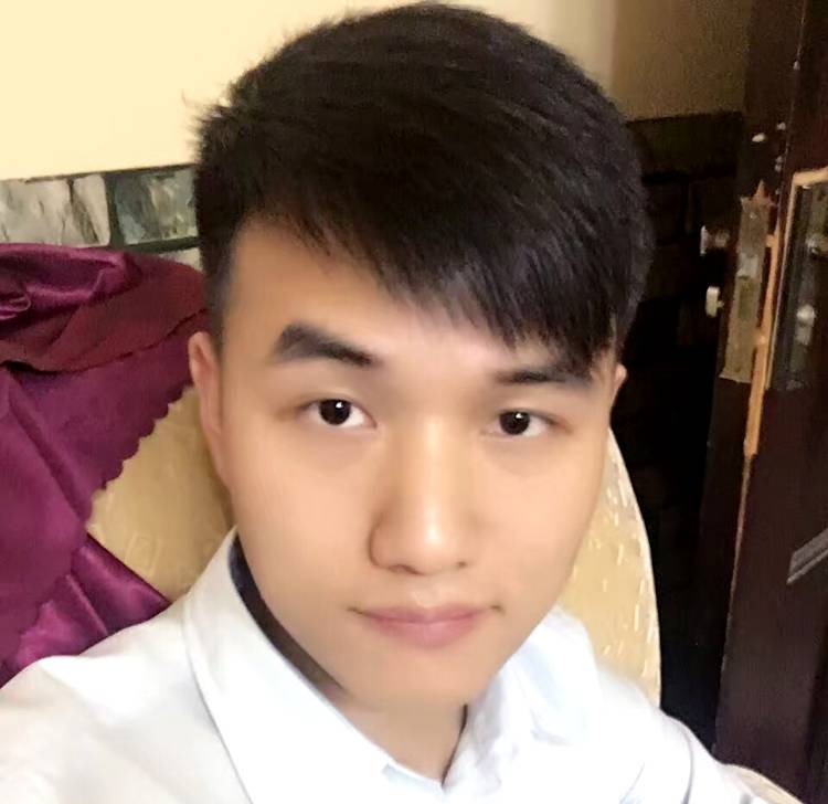 如初見的照片