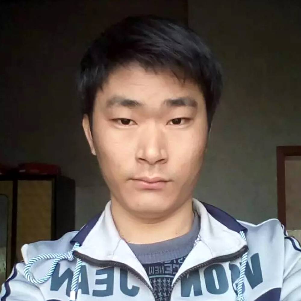 万丈红尘的照片