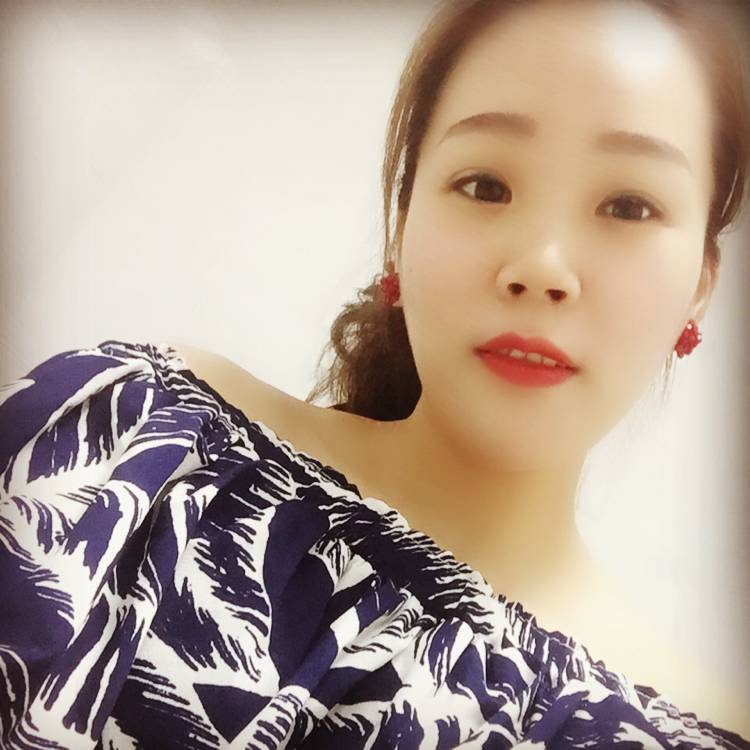 艾薇的照片