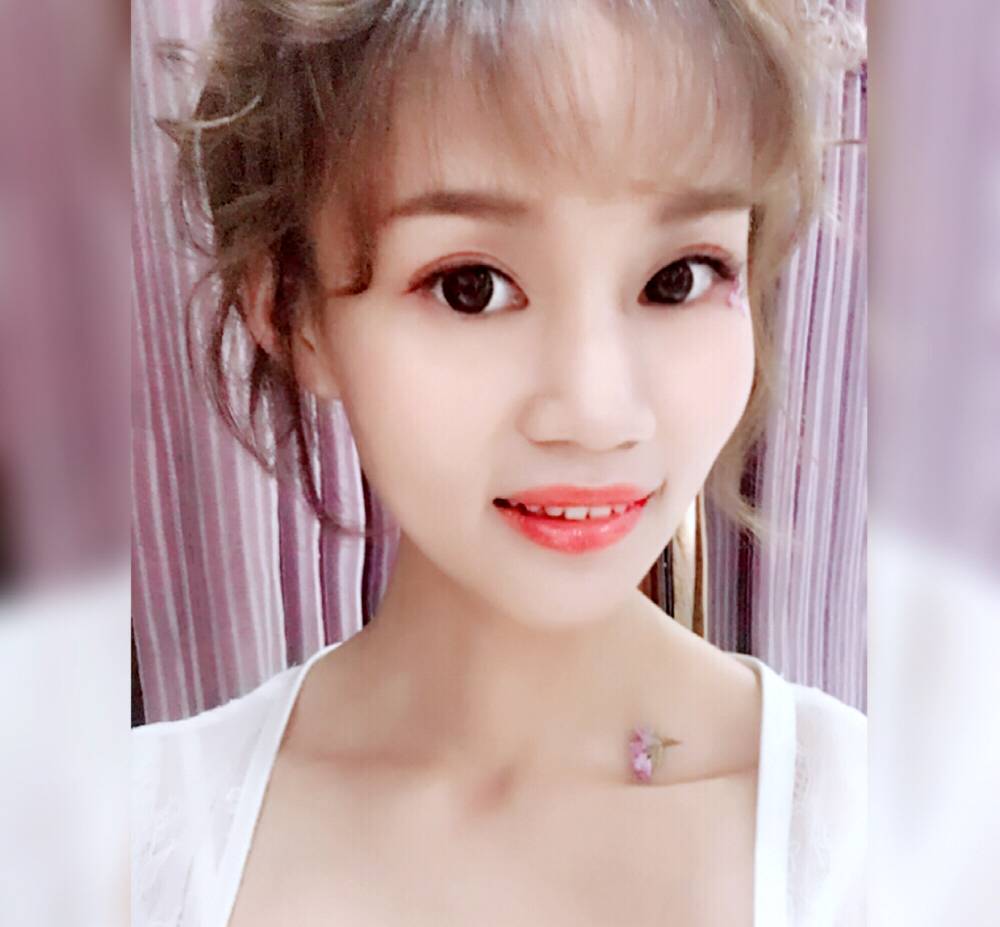Hallo你好的照片