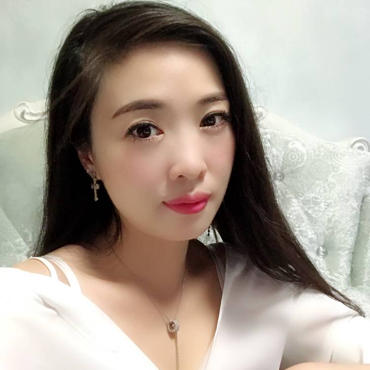 紫云姣姣的照片