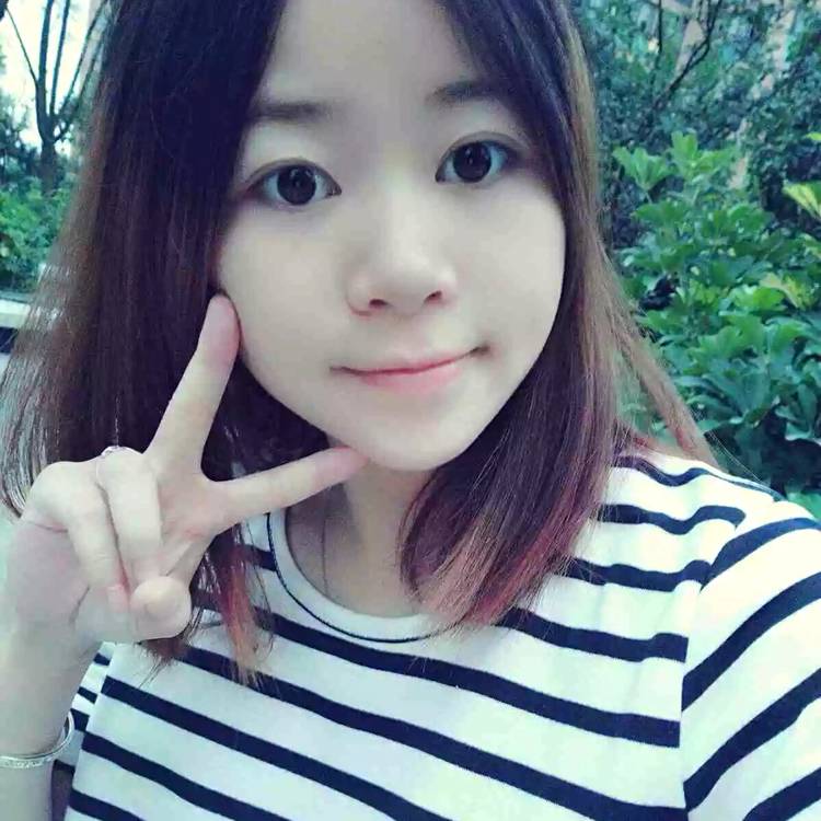 唐秋月的照片