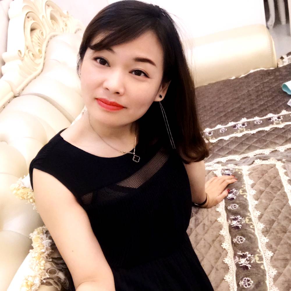 绚烂唇膏的照片