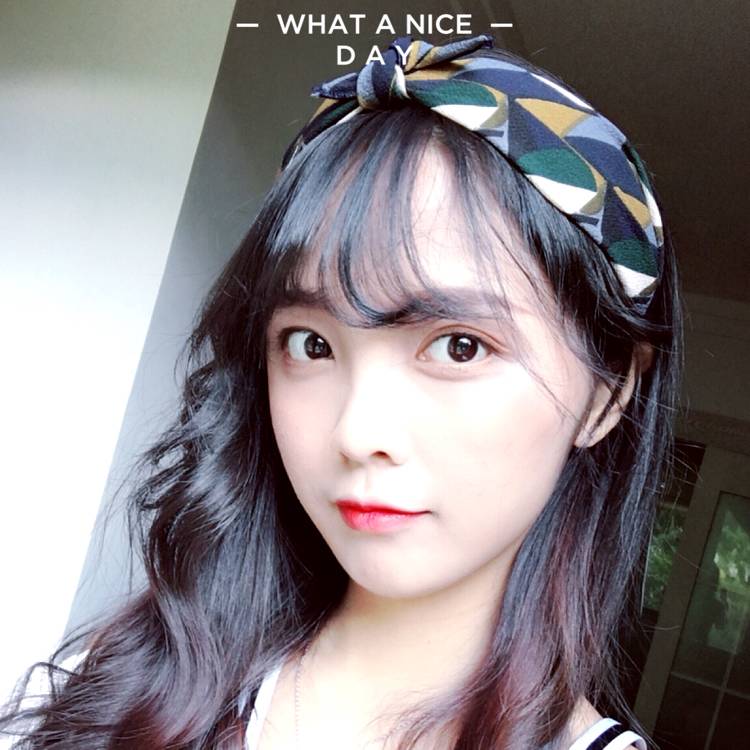 小妍希的照片