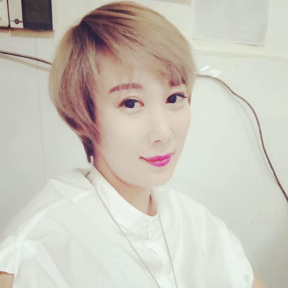 明亮暖光的照片