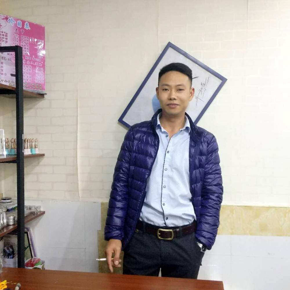 YQNR的照片