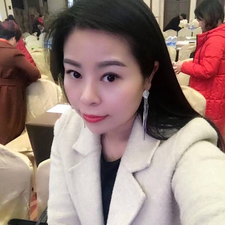 玲老师的照片