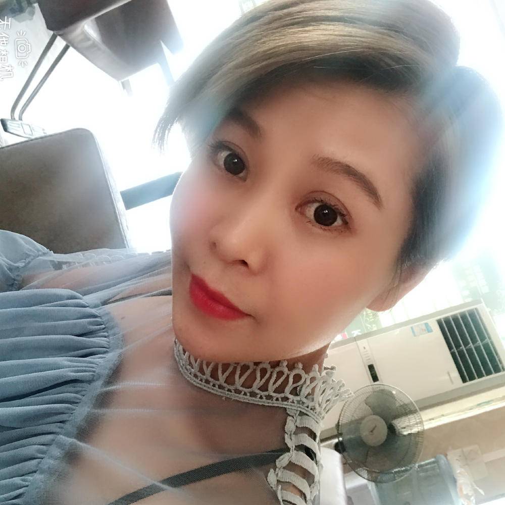 爱撒娇世界的照片